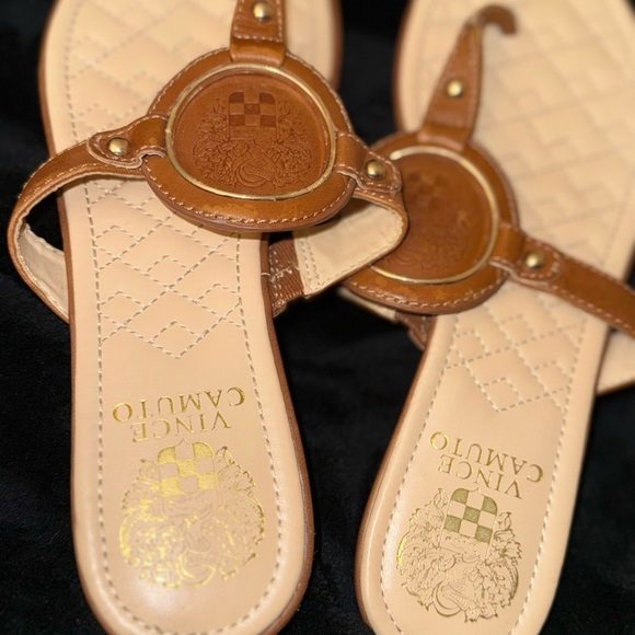 Vince Camuto Tan Leather Braida Thong Sandal - Picture 5 of 15